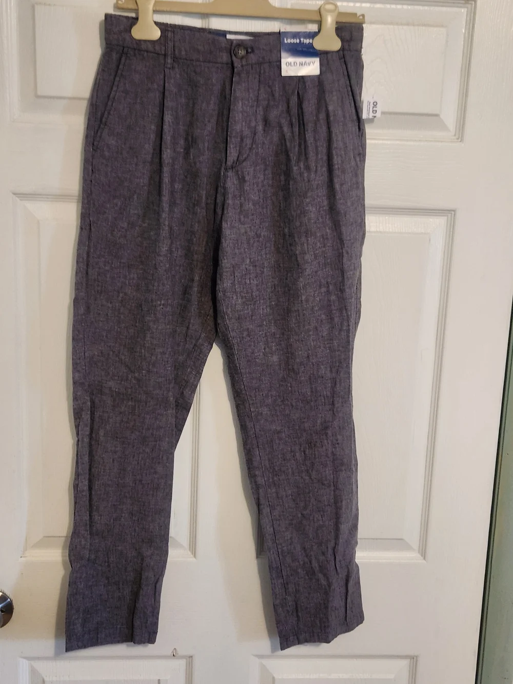 Old Navy Men's Heathered Charcoal Pleated Chinos